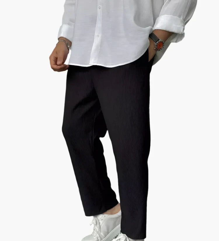 James Oxford Men's Relaxed Fit Pleated Trousers